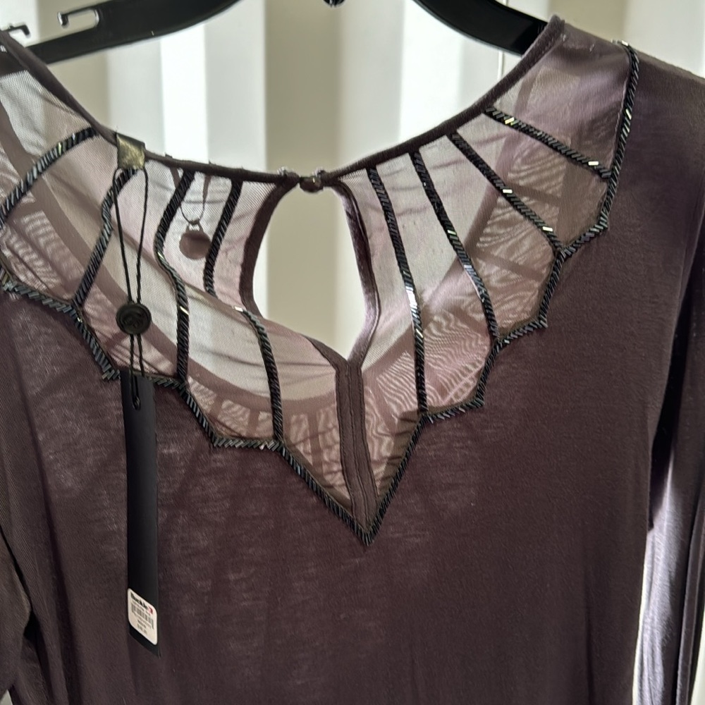 Buckle beaded long sleeve top - Picture 3 of 5